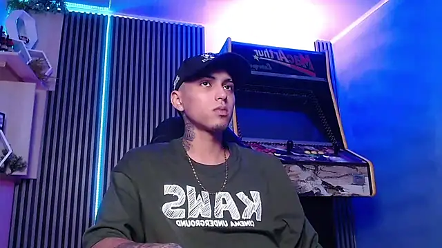 Liam lee online show from 03.20.25