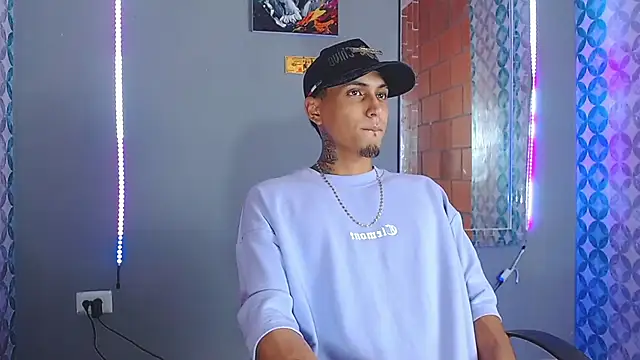 Liam lee online show from 04.30.26