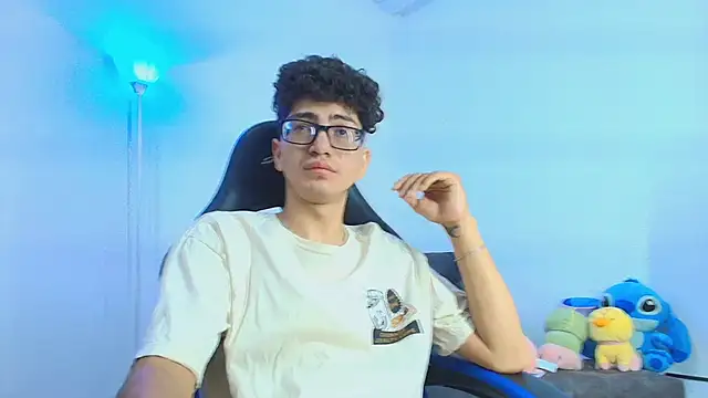 TylerWhite  online show from 10.08.25