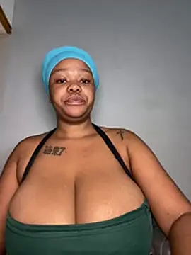 Snapshot of Mandy-101 chatting on 02.15.26 Mandy-101 online show from 02.15.26