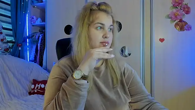 Snapshot of CoraSwon chatting on 01.06.26 CoraSwon online show from 01.06.26