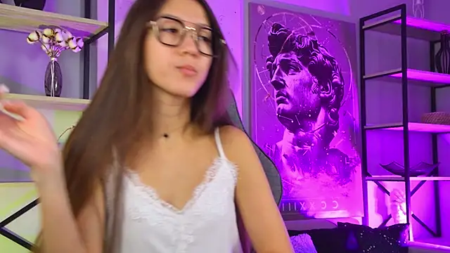 LanaBaker online show from 11.06.25