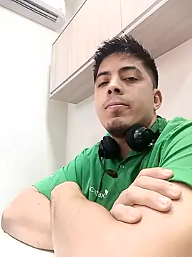 Snapshot of Fiel77 chatting on 02.26.26 Fiel77 online show from 02.26.26