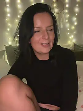 Snapshot of Off__Melonenmandy chatting on 02.13.26 Off Melonenmandy online show from 02.13.26