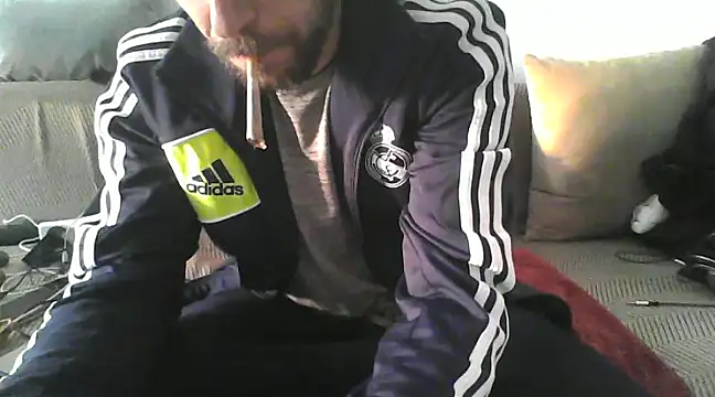 Snapshot of Cipotaz0 chatting on 12.21.24 Cipotaz0 online show from 12.21.24