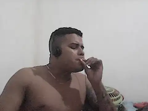 Snapshot of SaucyAffair0 chatting on 12.31.24 SaucyAffair0 online show from 12.31.24