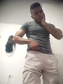 SaucyAffair0 online show from 03.25.26