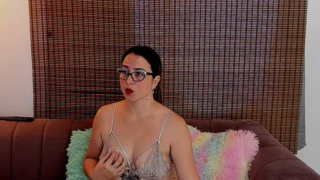 ariana cross online show from 07.10.26
