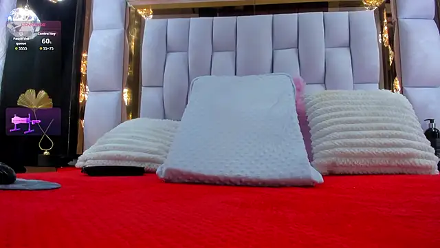 RileySweett online show from 11.21.25