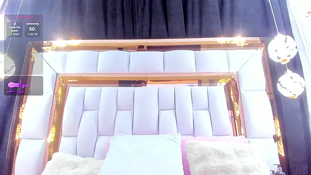 RileySweett online show from 11.25.25