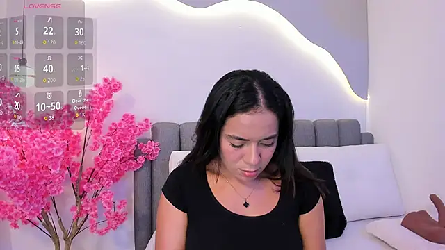 Snapshot of karol_rivera_ chatting on 11.20.25 karol rivera online show from 11.20.25