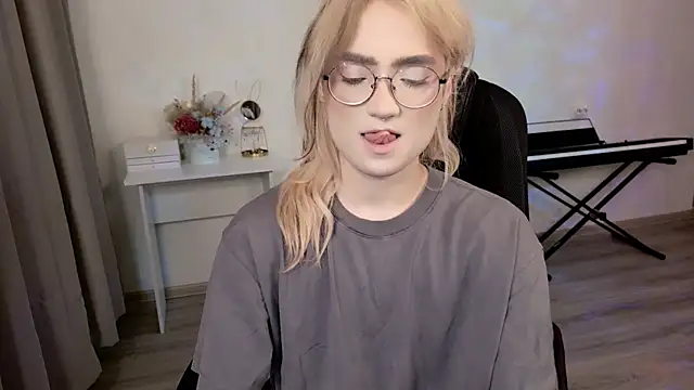 CuteYukiKun online show from 05.01.26