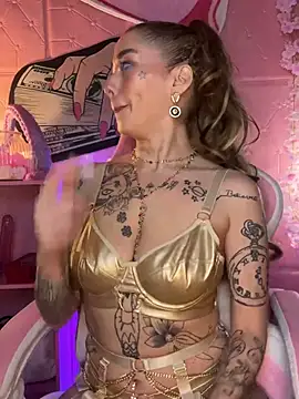 Snapshot of Chachou000 chatting on 02.03.25 Chachou000 online show from 02.03.25