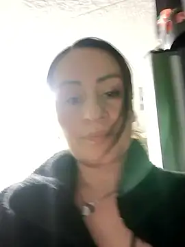 Snapshot of LuisaFernanda170823 chatting on 12.17.25 LuisaFernanda170823 online show from 12.17.25