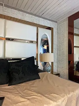 ALAN SANTHOS online show from 11.08.25