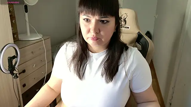 Tina Dolly online show from 07.08.26