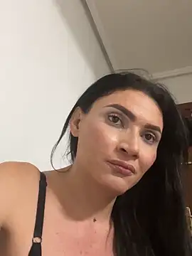 KimberllySaeez online show from 10.11.25