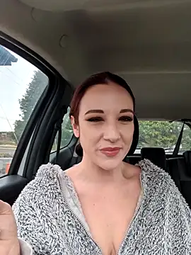 Snapshot of cumonveronica chatting on 02.14.26 cumonveronica online show from 02.14.26