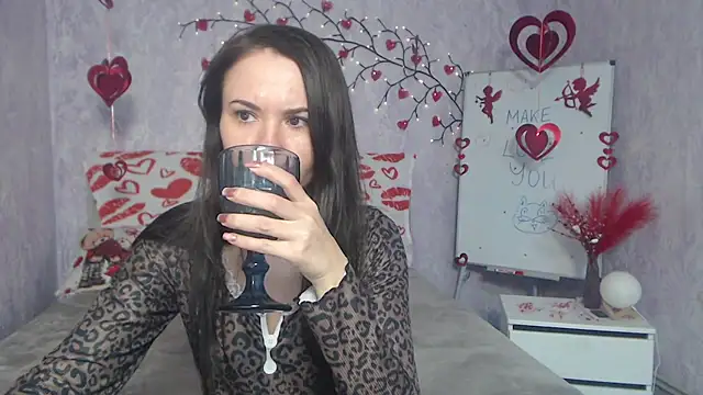 Snapshot of KaraCriegs chatting on 02.09.26 KaraCriegs online show from 02.09.26