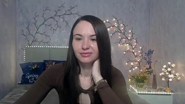KaraCriegs online show from 04.20.26