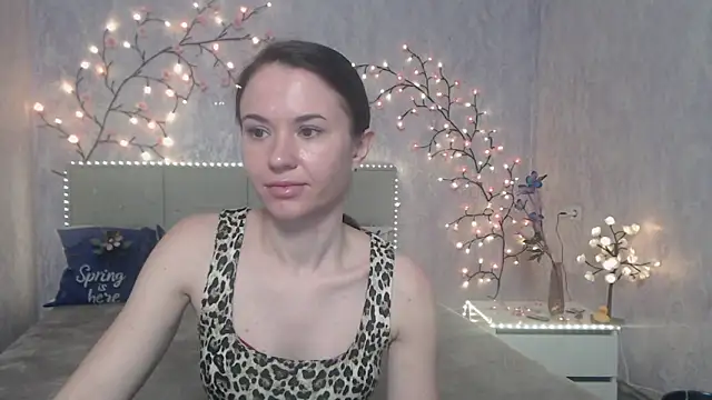 KaraCriegs online show from 04.23.26