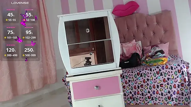 Snapshot of zaleya_mateus chatting on 11.13.25 zaleya mateus online show from 11.13.25