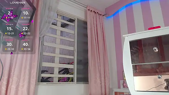 Snapshot of zaleya_mateus chatting on 11.19.25 zaleya mateus online show from 11.19.25