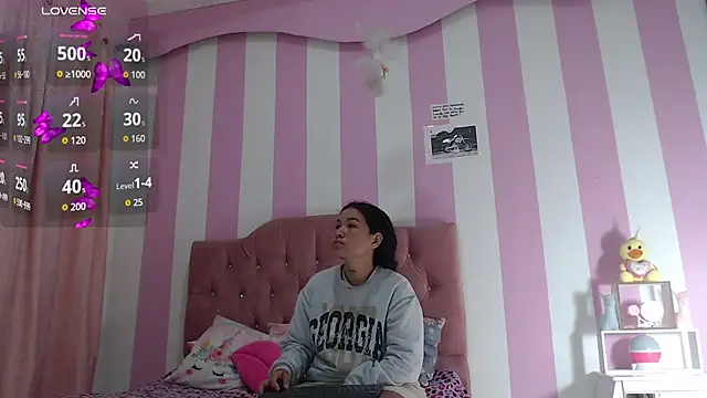 Snapshot of zaleya_mateus chatting on 11.26.25 zaleya mateus online show from 11.26.25