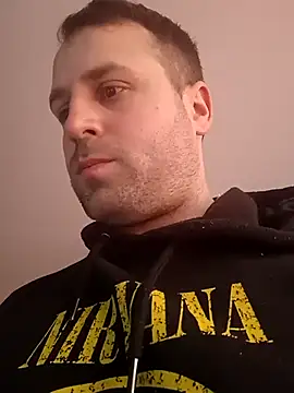 Snapshot of LucianM6 chatting on 02.18.25 LucianM6 online show from 02.18.25