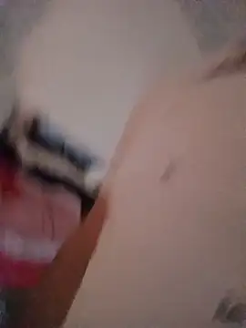 Snapshot of LucianM6 chatting on 11.19.25 LucianM6 online show from 11.19.25