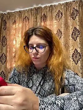 NadiraNoor online show from 01.26.25