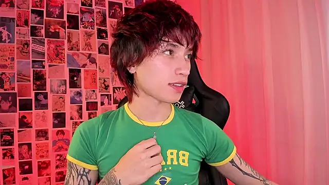 Snapshot of liamelf chatting on 02.26.26 liamelf online show from 02.26.26