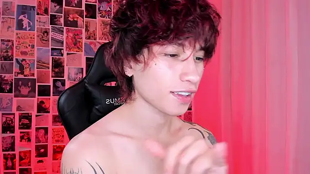 Snapshot of liamelf chatting on 03.05.26 liamelf online show from 03.05.26