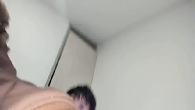 Snapshot of liamelf chatting on 03.28.26 liamelf online show from 03.28.26