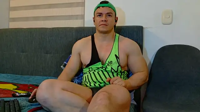 Snapshot of MarksMuscle chatting on 04.24.26 MarksMuscle online show from 04.24.26