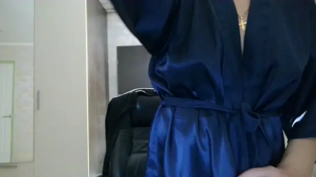 Snapshot of WindChristy chatting on 12.01.24 WindChristy online show from 12.01.24