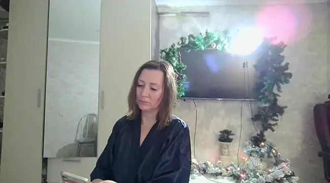 Snapshot of WindChristy chatting on 12.27.24 WindChristy online show from 12.27.24