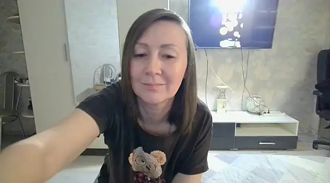 Snapshot of WindChristy chatting on 02.01.25 WindChristy online show from 02.01.25