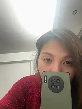 Snapshot of Toookiss chatting on 02.15.26 Toookiss online show from 02.15.26