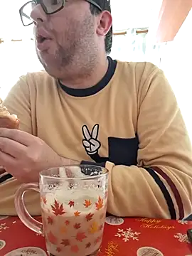 Javier bear online show from 03.20.26