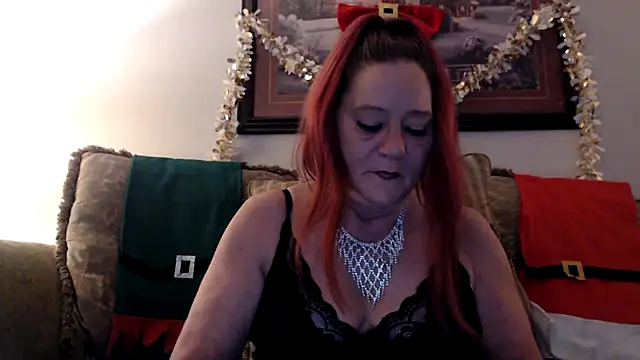 LexxiLeeds online show from 12.30.24