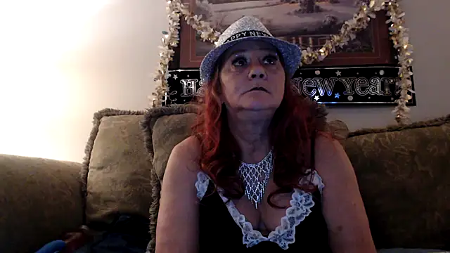 LexxiLeeds online show from 01.01.25