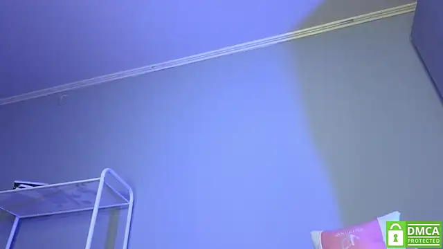 Snapshot of mollymila chatting on 12.14.24 mollymila online show from 12.14.24