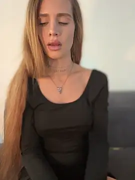 EmiliaCatalina online show from 06.27.26