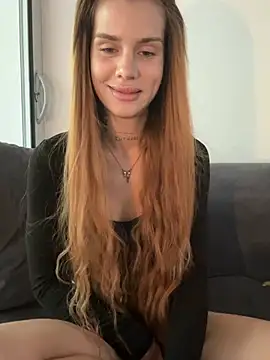 EmiliaCatalina online show from 07.19.26