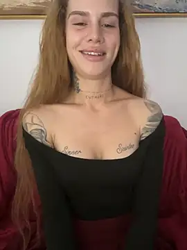 EmiliaCatalina online show from 08.05.26