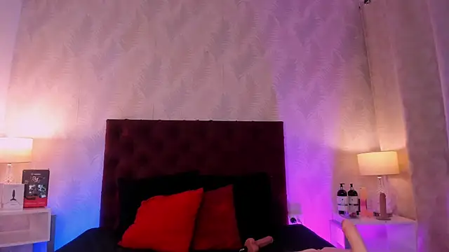 laura bassi online show from 03.13.25