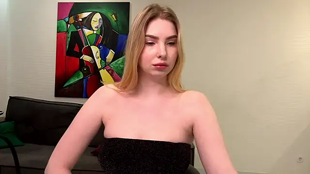 DannaCelisss online show from 12.27.24