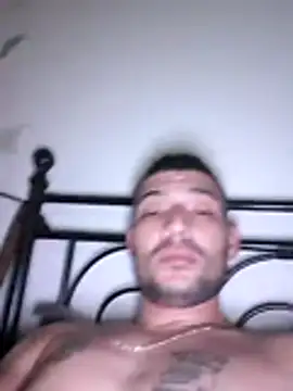 Snapshot of Zoltanioan26 chatting on 11.07.25 Zoltanioan26 online show from 11.07.25