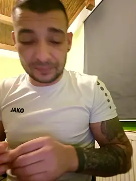 Snapshot of Zoltanioan26 chatting on 01.07.26 Zoltanioan26 online show from 01.07.26